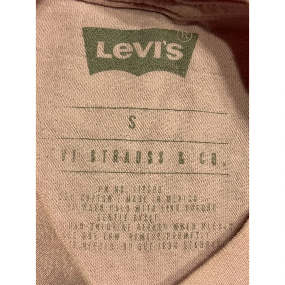 Levis levi graphic